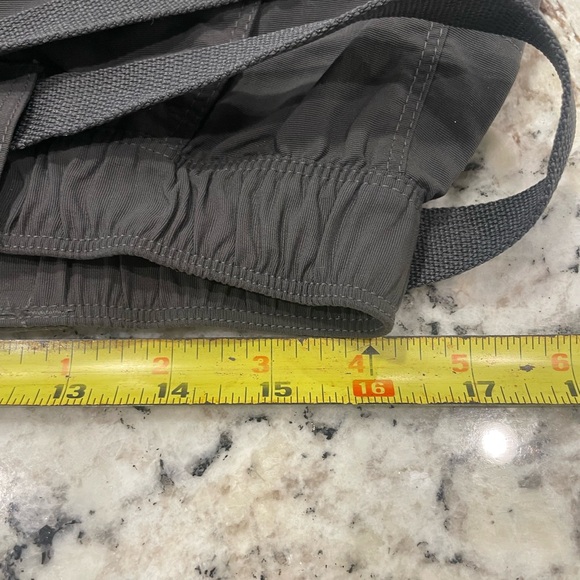 The North Face shorts (Medium) - Picture 6 of 6